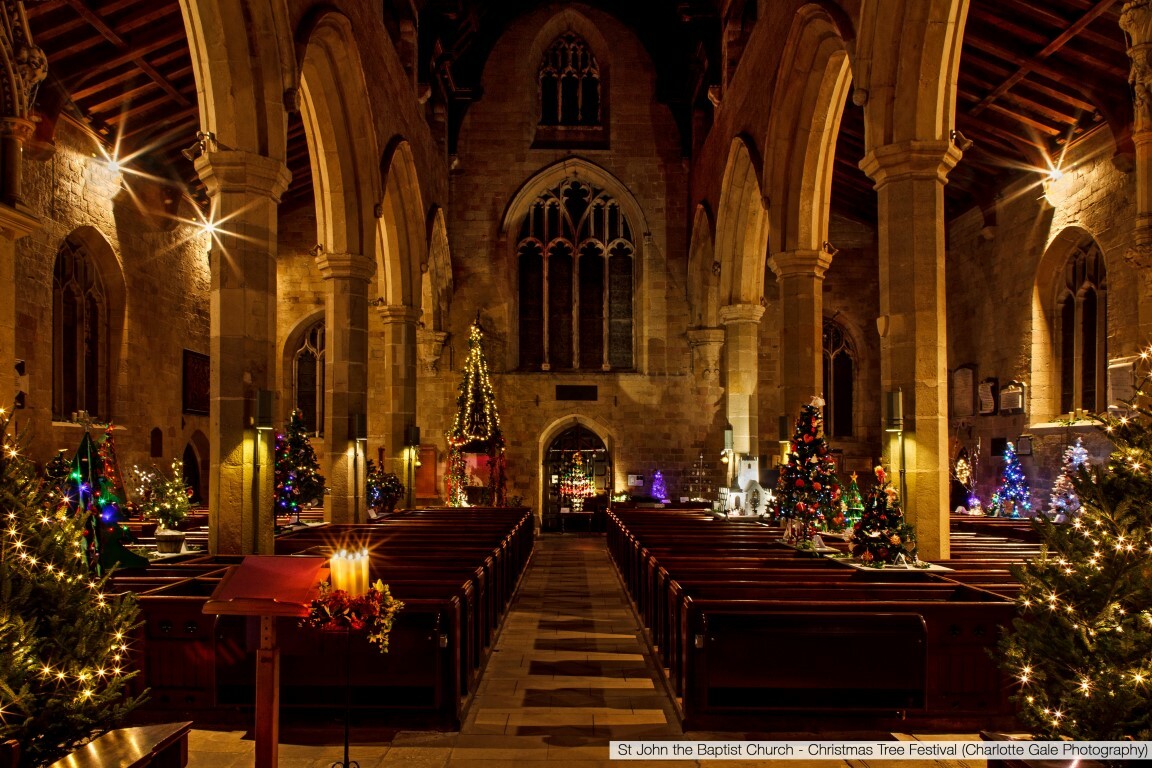 #Knaresborough in the #Harrogatedistrict looks forward to welcoming you this festive season, with a series of events guaranteed to get you feeling gloriously Christmassy 🎄 Find out more👉 bit.ly/3imER57 🎄 #MyHarrogateChristmas #christmas #christmas2022 📷Charlotte Gale