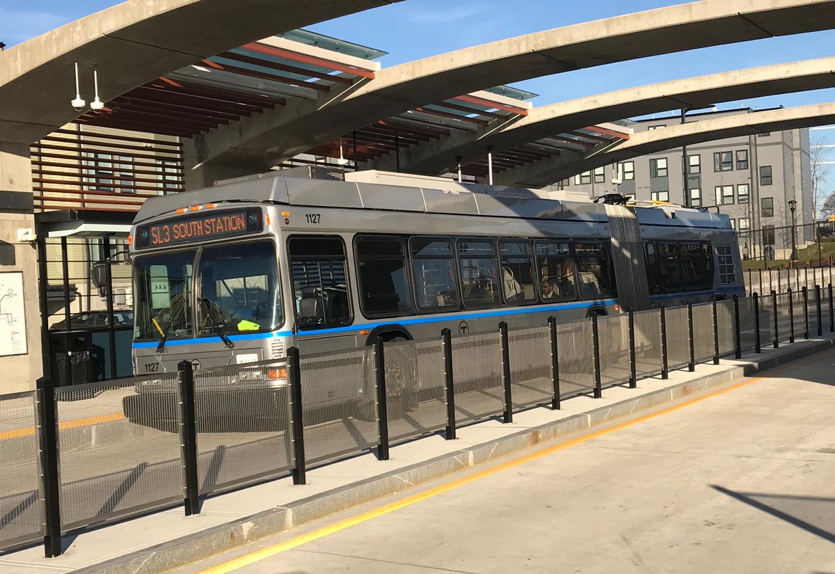 bosBRT's tweet photo. The Silver Line Extension is more than another bus to connect metro Boston – it's an opportunity to bring rapid, reliable transit to Everett and adjacent communities through #dedicatedbuslanes and other BRT elements. 

Learn about tomorrow's working group: https://t.co/Y3mwcoMamV https://t.co/bkxbeDnCHt