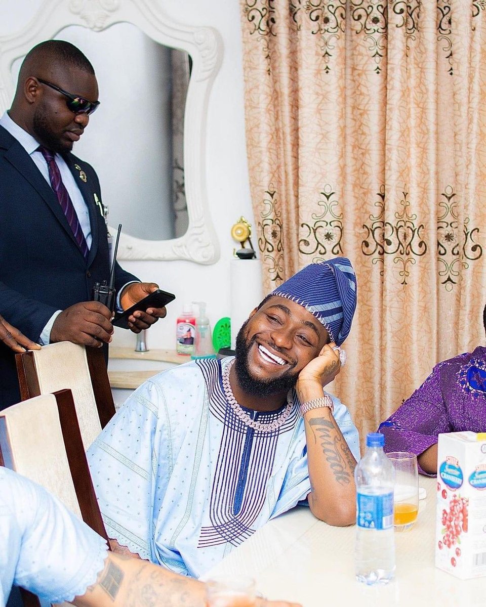 ImThatAlien's tweet photo. Our favorite couple and the latest Osun state governor in one photo!
Davido and Chef Chioma turned up for his uncle, Ademola Adeleke at t Osun State inauguration ceremony.
Nigerians are super excited to see them happy again❤️❤️
#thechefchi #davidoadeleke #davidochioma #Davido https://t.co/Tok8oGI0qA