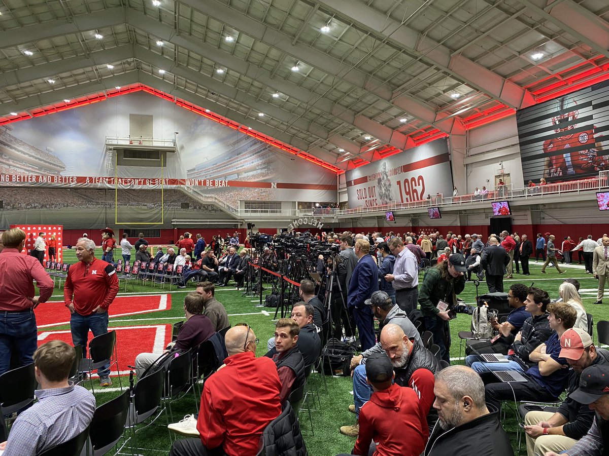 937JakeSorensen's tweet photo. There are a LOT of people here. https://t.co/Vzo0r3Q4WE