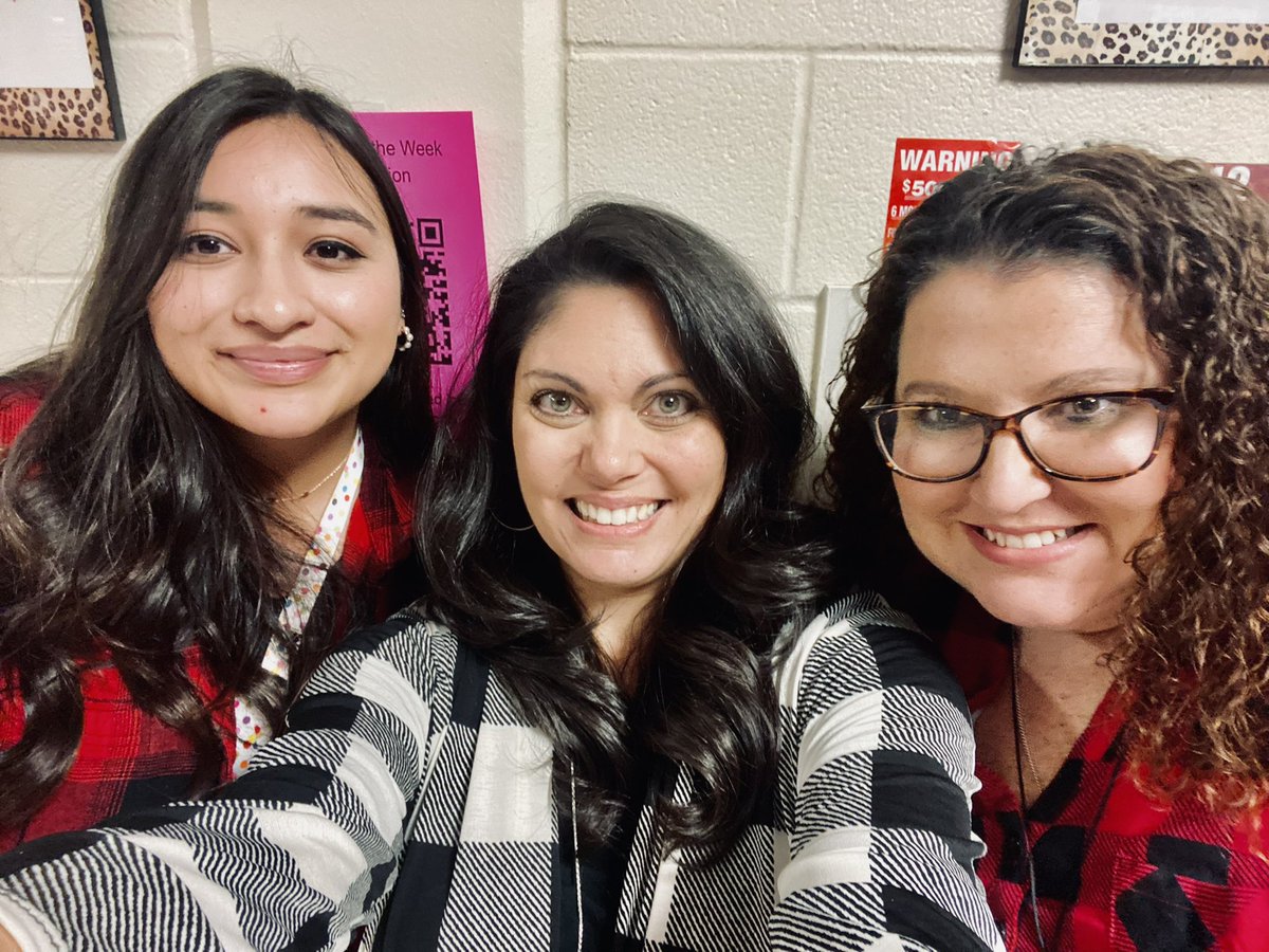 Mad about plaid Monday! #JordanMSIgnite #7ELAJordan #workfamily