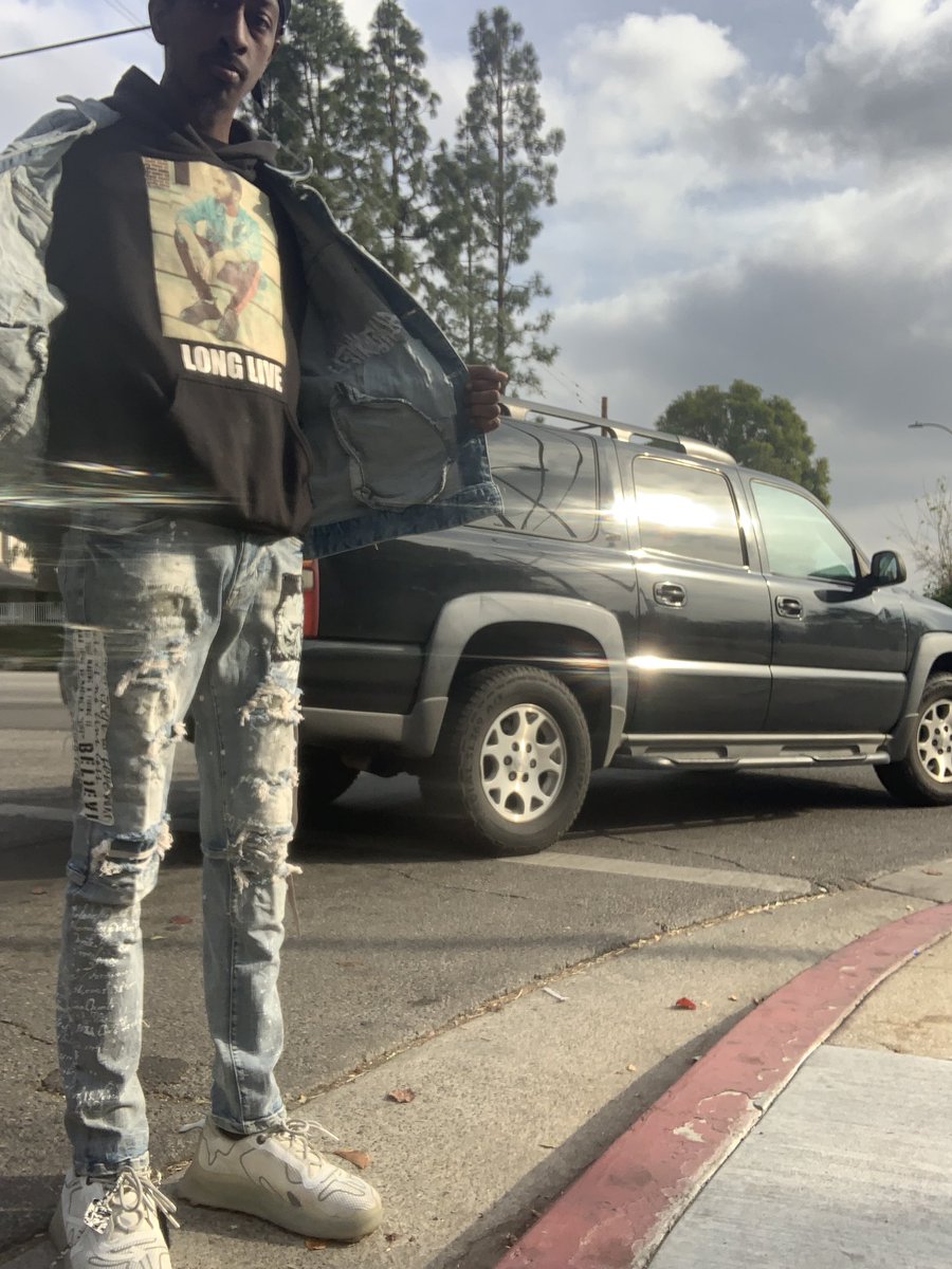 215_jmack's tweet photo. Steppin &amp; carrying per usual #LLK🖤🙏🏾 https://t.co/SFW5jVpzHP
