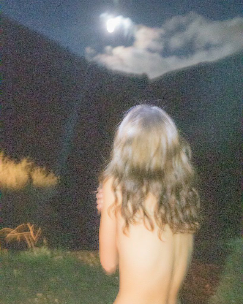 acid666host's tweet photo. to the moon https://t.co/FmtJ9eMzdA