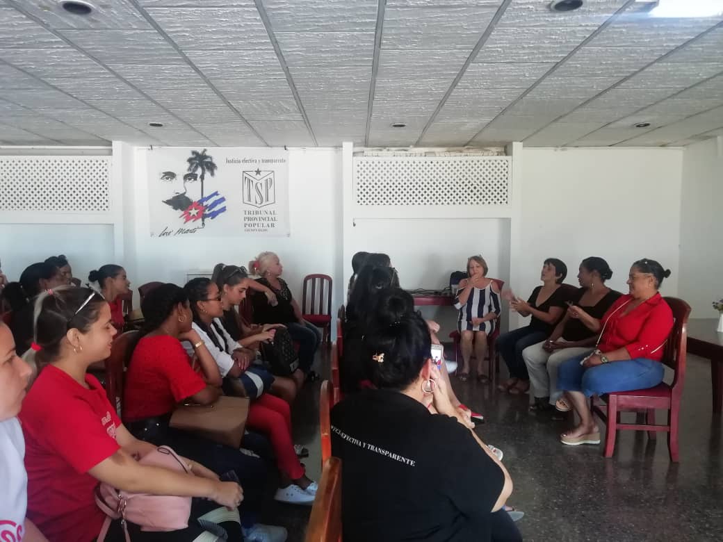 #Hoy en Cfgos en una cita con la historia las nuevas y futuras generaciones de jueces nos fuimos a rememorar aquella trascendental hazaña. A 6 años de la desaparición física de su  protagonista al que fue dedicado el encuentro se constató que unidos una vez más venceremos.