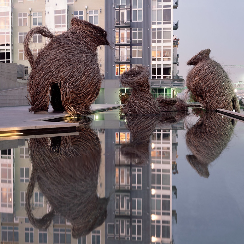 Donald Lipski, "Call of the Wild", 2002, Tacoma, WA

#milanboom #artsy #picoftheday #funny #artecuriosa #arte #summer #estate #artoftheday #sculptures #travel #art #artist #artwork #contemporaryart #creative #modernart #sculpture #gallery #design #giant #wood #taxi #northcarolina