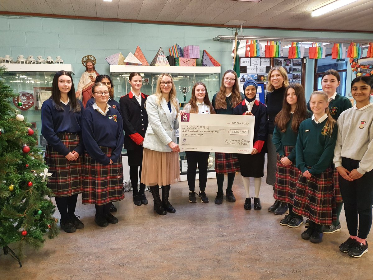 anne_maddock's tweet photo. Today our First Years presented @Concern with a cheque from their Good Witches' Trail fundraiser in October. As #yearhead I am very proud to see the caring ethos of @StJosephsLucan materialising in our youngest students! https://t.co/ohB2WUgVvt