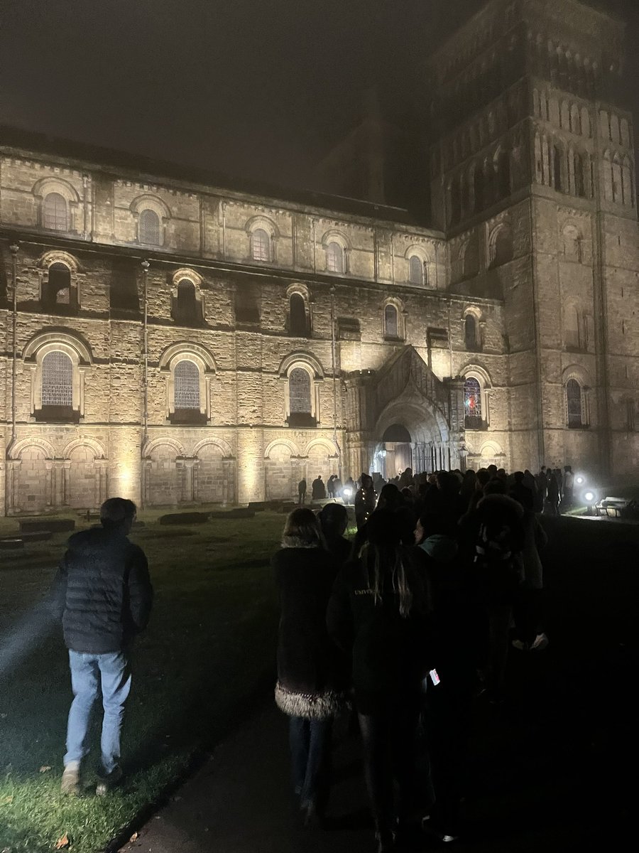 glenscrivener's tweet image. Filling up at Durham Cathedral.
Preaching on John 1 in a minute. What a privilege!