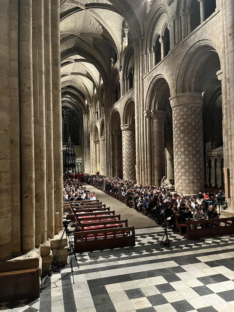 glenscrivener's tweet image. Filling up at Durham Cathedral.
Preaching on John 1 in a minute. What a privilege!