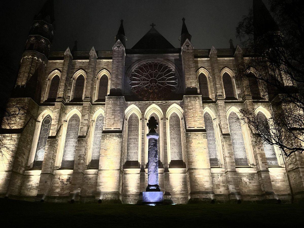 glenscrivener's tweet image. Filling up at Durham Cathedral.
Preaching on John 1 in a minute. What a privilege!