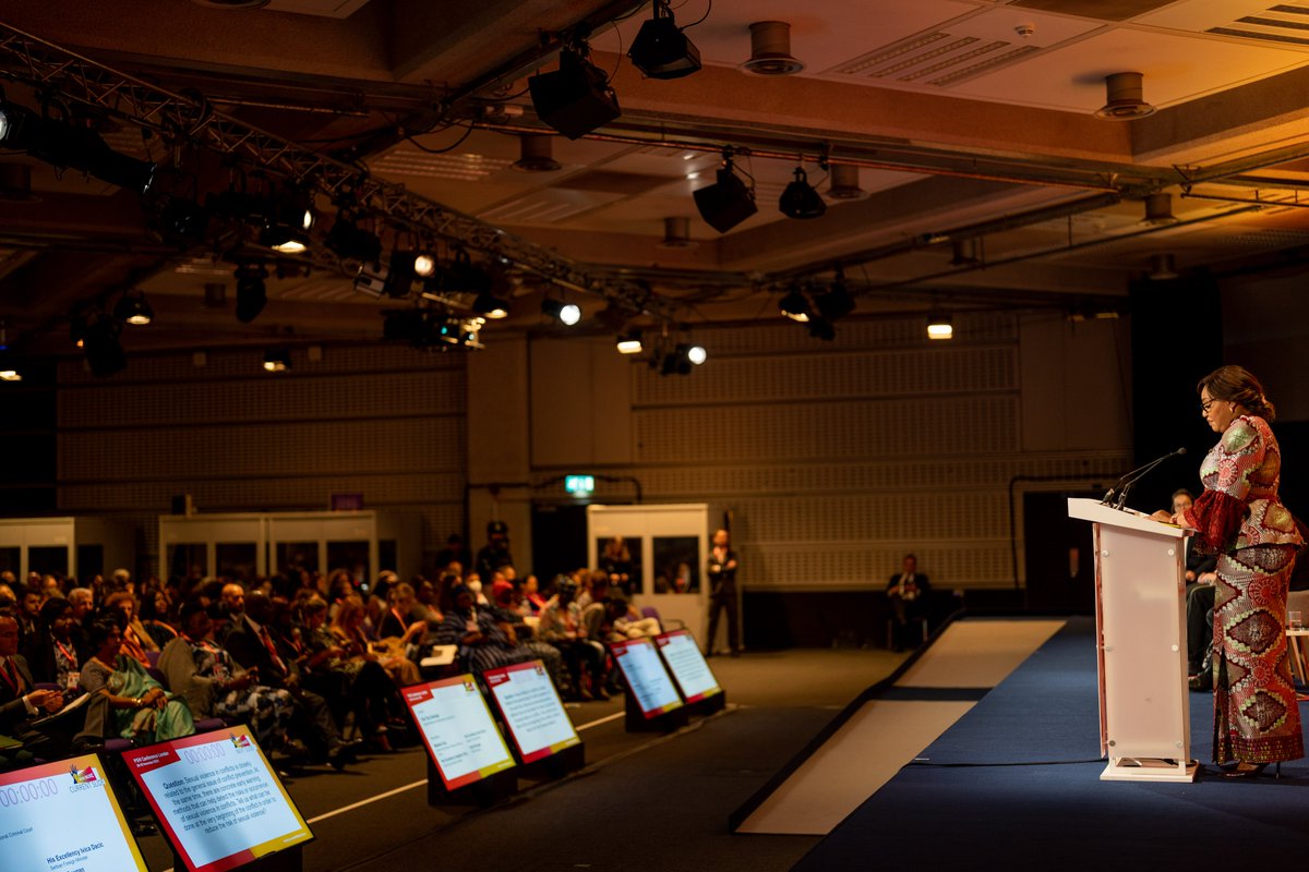 DeniseNyakeru's tweet image. Malgré les efforts fournis pour mettre fin aux violences sexuelles, les femmes continuent d’en être victimes. Du haut de la tribune du #PSVI conference à Londres, j’ai dénoncé la guerre injuste menée par procuration par le Rwanda contre la #RDC et qui exacerbe ces violences.