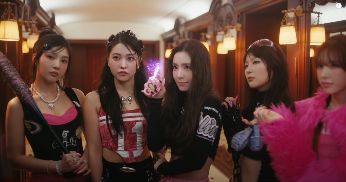 lliluvie's tweet photo. официально red velvet моя главная ульт группа, я люблю их больше всех
#RedVelvet https://t.co/GlpT8dpnIK