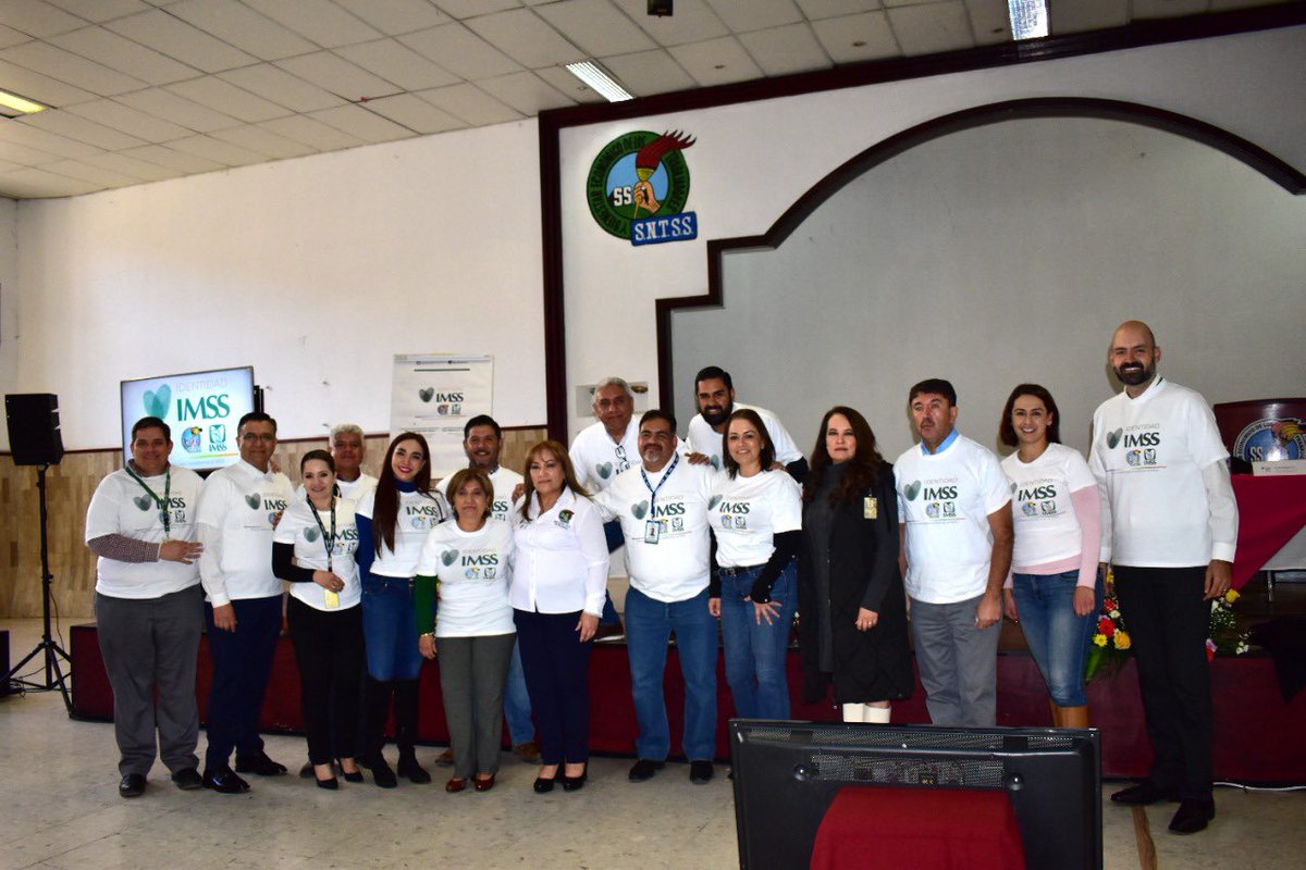 Tu_IMSSDgo's tweet photo. Arranca #IMSSDurango y #SNTSS Sección XVI el programa #IdentidadIMSS capacitando a todo su personal con el objetivo de mejorar los servicios y la atención que se brinda hacia la derechohabiencia.
#FamiliaIMSS https://t.co/0UNAGooz6Y