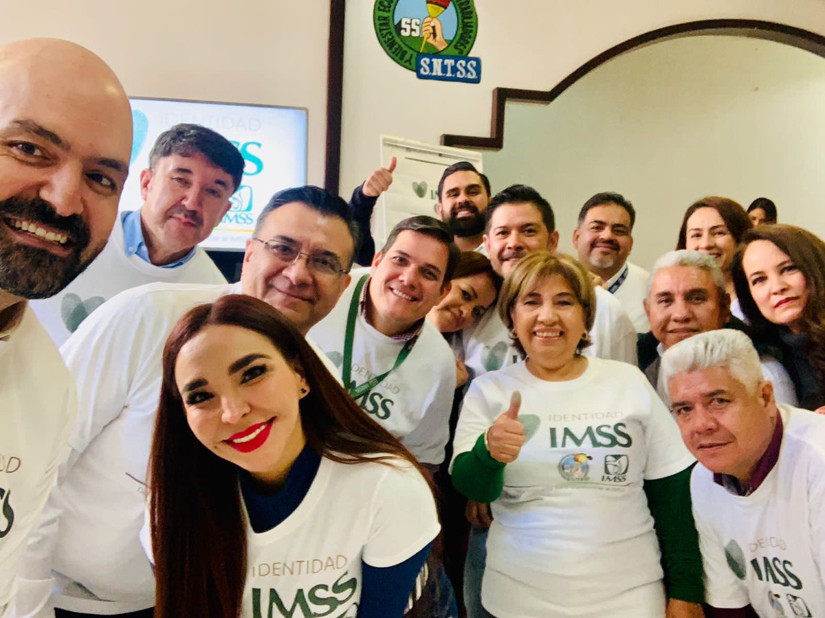 Tu_IMSSDgo's tweet photo. Arranca #IMSSDurango y #SNTSS Sección XVI el programa #IdentidadIMSS capacitando a todo su personal con el objetivo de mejorar los servicios y la atención que se brinda hacia la derechohabiencia.
#FamiliaIMSS https://t.co/0UNAGooz6Y