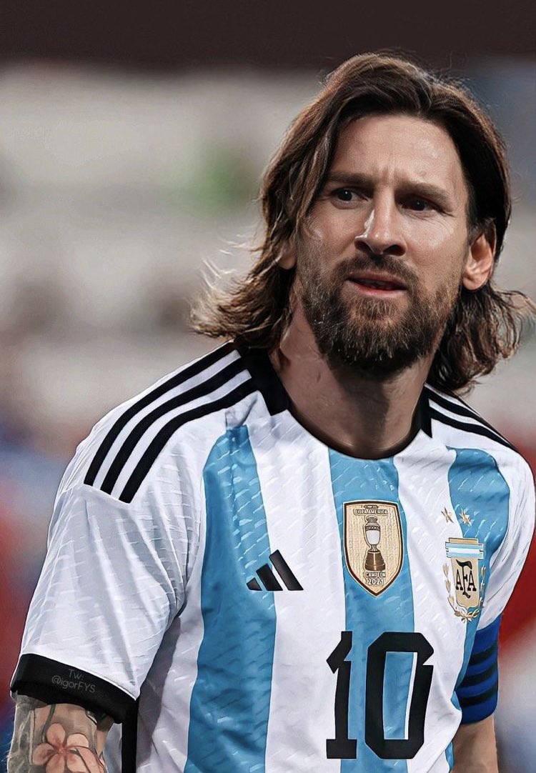 🛸 Vengo del futuro: En 2026 Messi se coronó bicampeón del mundo y estrenó nuevo look 

#MaquinadelTiempo