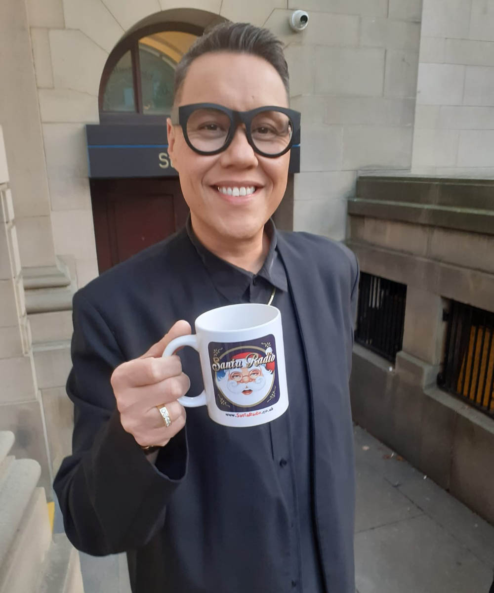 WeAreSantaRadio's tweet photo. Ho ho ho @therealgokwan lovely to have you as part of the Santa Radio Mugshots page.
https://t.co/D4Bm89oATJ
Love Christmas Music? Give us a listen Gok.
#christmasmusic #santaradio https://t.co/DgTwPMOALB