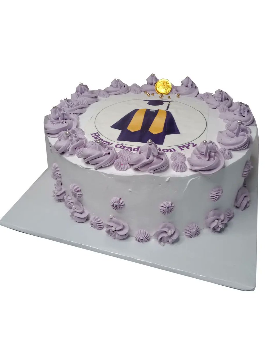 YoungmansInn's tweet photo. Hats off 🧑‍🎓 and congratulations to all young graduants 🎊🎊

#november #cakes #cakesdecoration #cakesdesign #cakesofig#youngmansinn https://t.co/MqICDSaQno