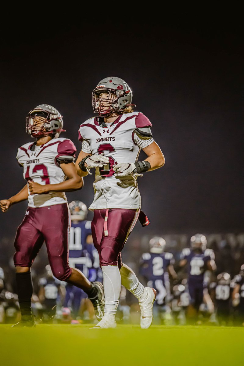 Full Senior Season Stats:
103 tackles
13 TFLs
5 QBH
2 INTs
4 FF
3 sacks
2 PBUs
2 FR
1 blocked XP