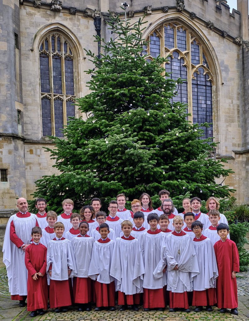 Yesterday we marked the first Sunday of Advent with our annual Advent carols service. We were delighted that this evening saw the premiere of Nico Muhly’s Alma Redemptoris Mater which was commissioned for the college choir. (1/2)