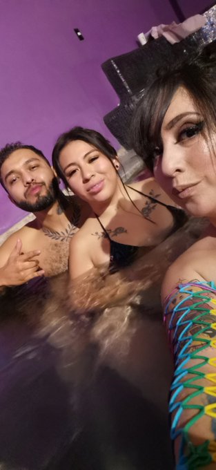 Que tal que ya hacemos. M&aacute;s videos? Qu&eacute; opinan? @CoupleManson #swinger #swingerslifestyle #swingers https://t<a href="/tag/swingers"class="tags"><span>#swingers</span></a><a href="/tag/swinger"class="tags"><span>#swinger</span></a><a href="/tag/swingerslifestyle"class="tags"><span>#swingerslifestyle</span></a>