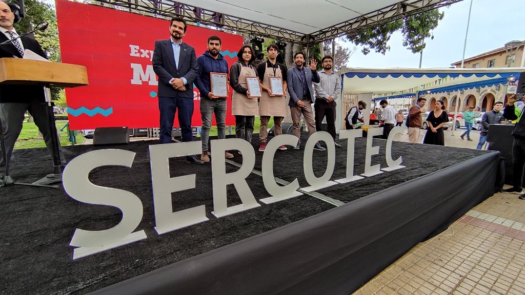 DPRCoquimbo's tweet photo. Te gustan los productos locales😉
Entonces ven a la #ExpoMIPE #LaSerena.
👉🏻60 expositores
👉🏻Talleres de desarrollo
👉🏻Innovación
👉🏻Show artístico

En la Plaza de Armas, hasta el viernes.
NO FALTES!
Celebremos juntos y juntas la #SemanaDeLaPyme https://t.co/wVfIowc9k8