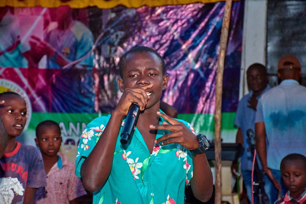 ManyattaYouth_m's tweet photo. #InuaFellowshipProgram
The talent displayed was beyond imagination and we can attest that Vulnerable and at-risk young people are talented but more needs to be done to ensure they access alternatives to violent extremism and crime. This journey is promising for generations. https://t.co/O8A2H6edik