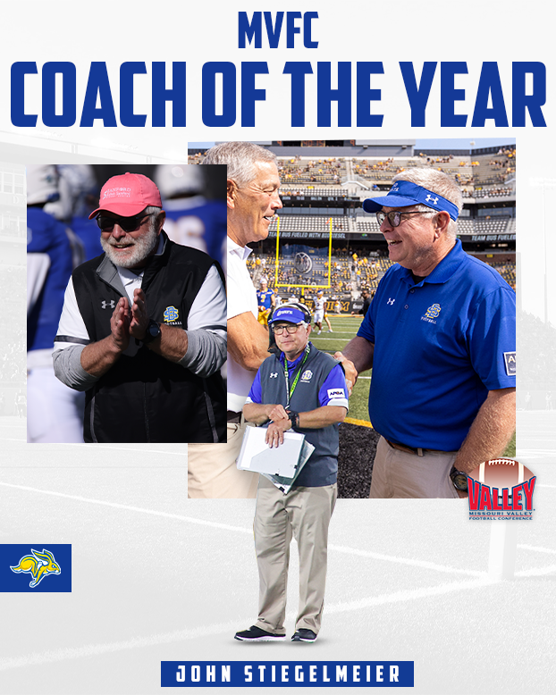 GoJacksFB's tweet photo. Your @ValleyFootball Coach of the Year - @HolyNutmeg 

#GoJacks 🐰🏈 https://t.co/tpEUBD2M45