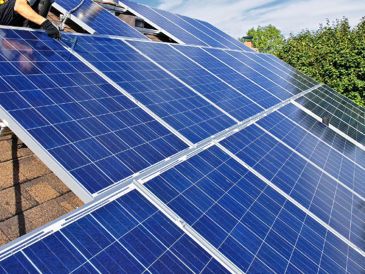 CityofEdmonton's tweet photo. DYK: Since 2019, the City’s Residential Solar Rebate program has funded 800+ new solar installations, equal to 5.6 MW of capacity? Learn more at: https://t.co/a6ASW7d3Sm
#ClimateChange #Change4Climate https://t.co/WHUWK4WUmj