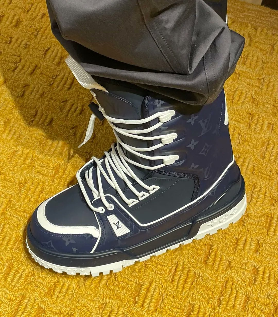 lv trainer snow boot