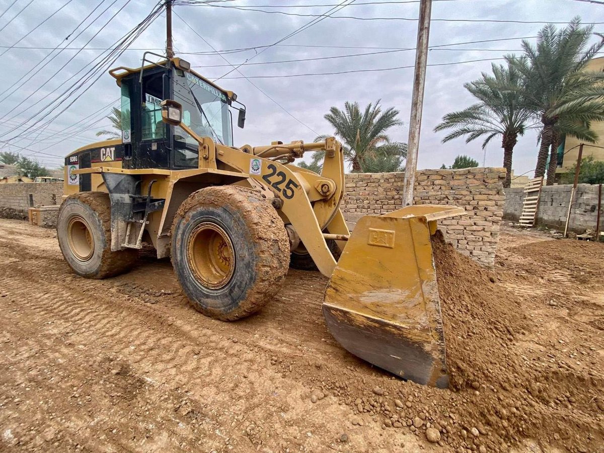 warmediateam's tweet photo. 🔻Within the #government service team the #Popular_Mobilization continues to rehabilitate sub-streets in the Dwanem area of the #alshuela
 
#Popular_Mobilization_Forces 
#Public_Media_Directorate 
#War_Media_Team https://t.co/048UwHAlml