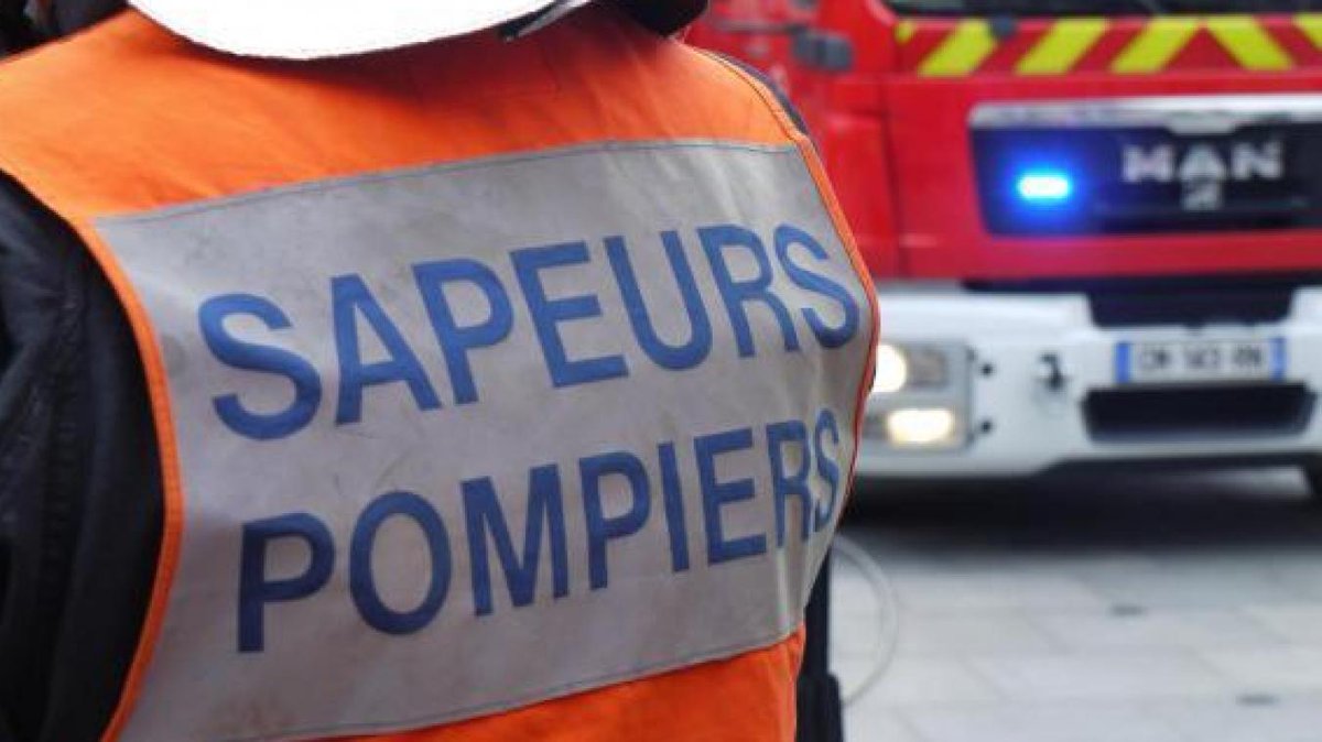 CourrierPicard's tweet photo. Collision entre un tracteur et une voiture à #Appilly
#Oise
https://t.co/hzcmwZvgrz https://t.co/VpaNaY4wmT