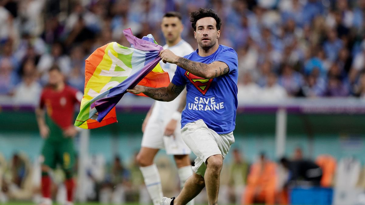 SoyUlisesMayen's tweet photo. Ese man ya está muerto. 🫠 🏳️‍🌈 🇶🇦 

#Qatar2022 #LGBTIQ #HumanRights #SaveQatar #URU #POR https://t.co/EKS06GGAk0