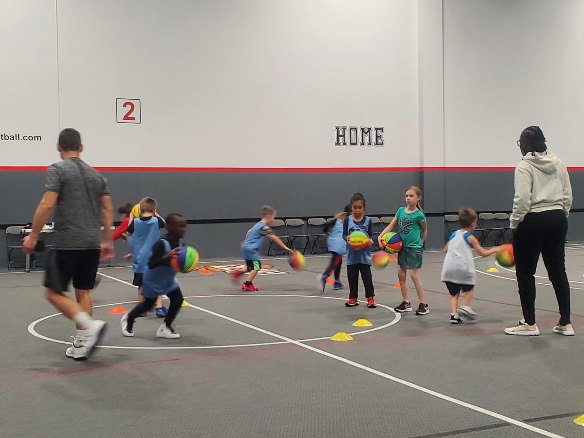 ClimbBasketball's tweet photo. Our Climb Basketball Academy U12 winter program has now reached capacity. We will be making an announcement on our social media platforms and website shortly about offering further programming. Please visit https://t.co/u56LRJ3r1p for updates. #yeg #yeghoops #climb #ab https://t.co/DiIp1kbIjY