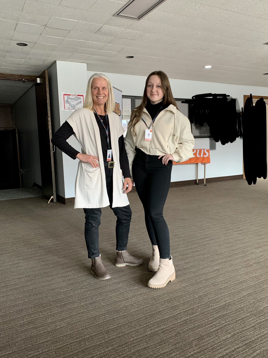 CharlesCityCAPS's tweet photo. When associate &amp; instructor dress alike! https://t.co/3wiCYGQwGg