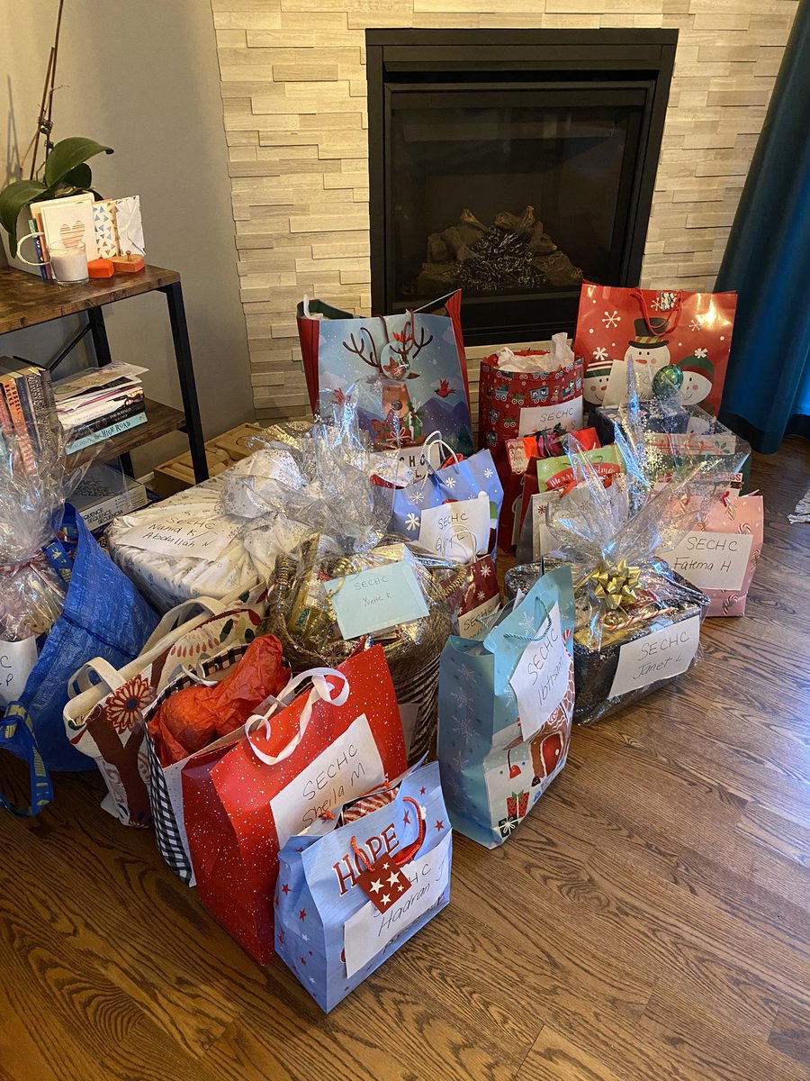 Proud of our amazing team at <a href="/SSC_CA/">Shared Services Canada</a> - talented, skilled, dedicated, hardworking, &amp; kind and caring. 
Delivered gifts for 20 underprivileged seniors &amp; am overwhelmed with their generosity.

Happy Holidays 

#kindness #holidayspirit #teambuilding #bestteamever #thankyou #gcdigital