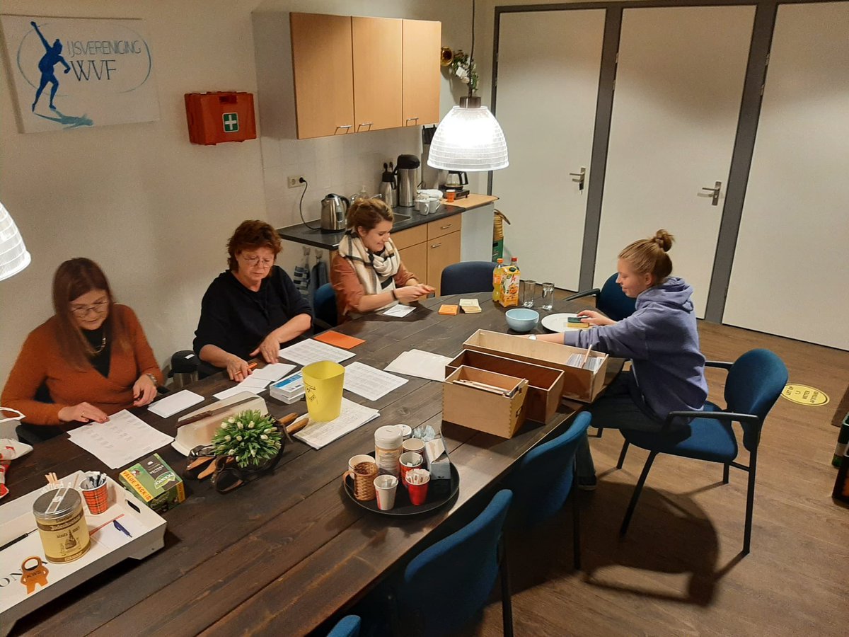 Er wordt hard gewerkt om de gekochte ledenkaarten verzendklaar te maken. Binnenkort ontvangt u ze in de brievenbus. Heeft u nog geen seizoenskaarten besteld? U kunt nog steeds bestellen. Zie onze website