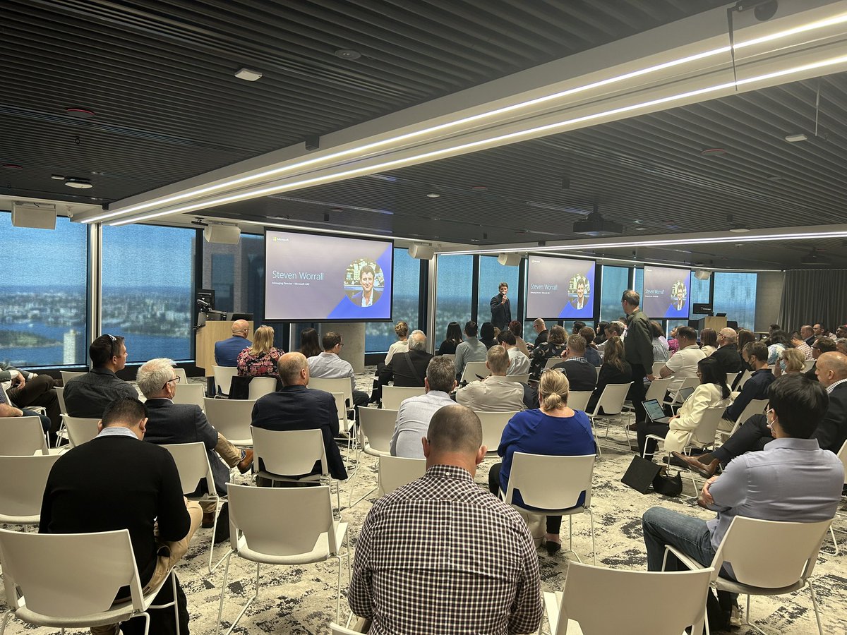 EmilyJMuller's tweet photo. Kicking off the @MSEduANZ Higher Education Summit! #education #microsoftanz #microsoftlife https://t.co/K99WjOjyVl