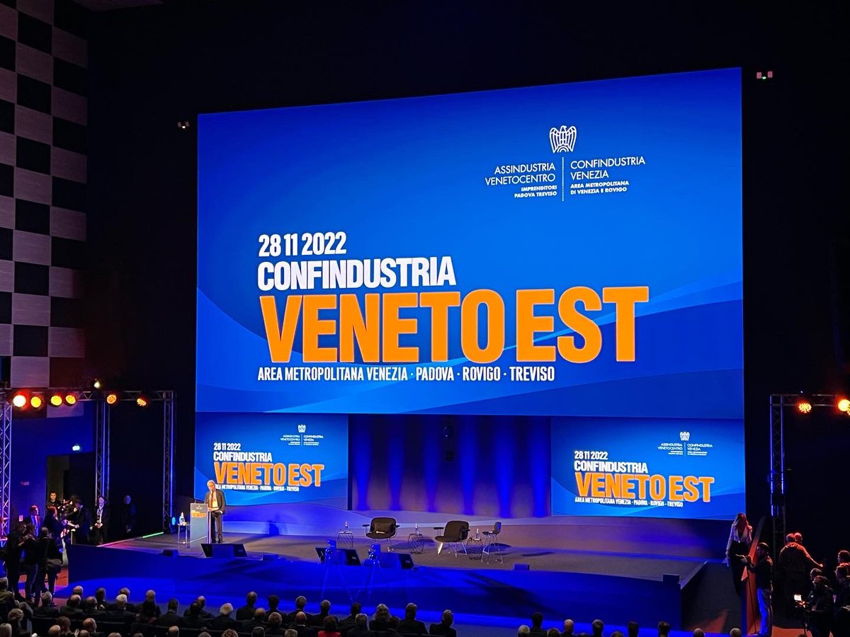 Nasce Confindustria Veneto Est, nuova visione di area metropolitana per fare impresa condividendo e progettando.

👉🏻Da past president della sezione vetro di <a href="/ConfindustriaVe/">Confindustria Venezia</a> accolgo con gioia questa notizia perché uniti si vince! 

#AssembleaGenerale2022 
#Confindustriavenetoest