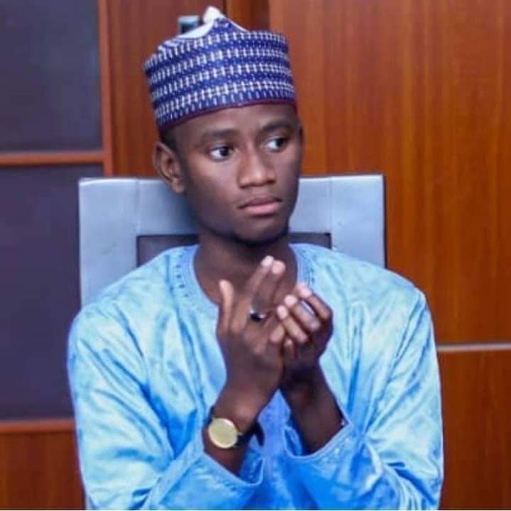 bbchausa's tweet photo. Kungiyar Kare Hakkin bil adama ta yi Allah-wadai da kama Aminu Adamu
👉https://t.co/e07coHyqQL https://t.co/BRjQAZ0glT