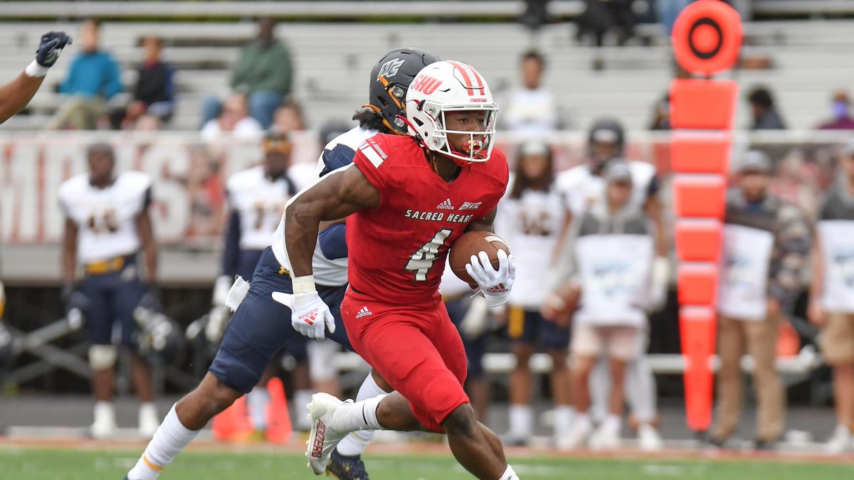 Sacred Heart RB Malik Grant has entered the transfer portal. 

Grant’s Stats: 
511 carries 
2,593 rushing yards 
23 touchdowns