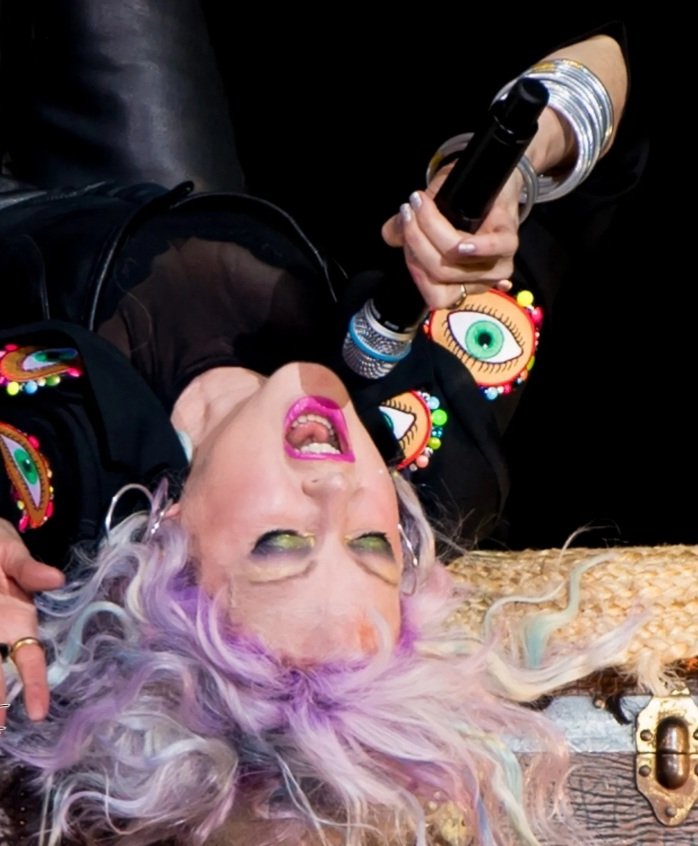 SamMc40's tweet photo. #CyndiLauper #inductcyndi #LauperLove @rockhall @CyndiInduct 🎤🎼 https://t.co/PL7DOgupwo
