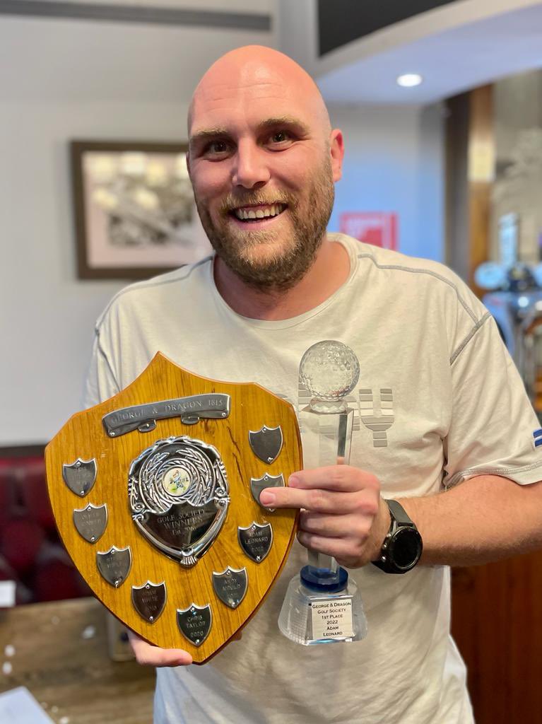 georgedragonGs's tweet photo. After a top year the big winner was @Lenny_Leopard. He was the 2022 champion, while also claiming the Golf Day title & had the most long drive wins over the season! The best news was his speech didn’t last too long,so really everyone was a winner! #welldonefoggy #presentation2022 https://t.co/nN3vkfmjTC