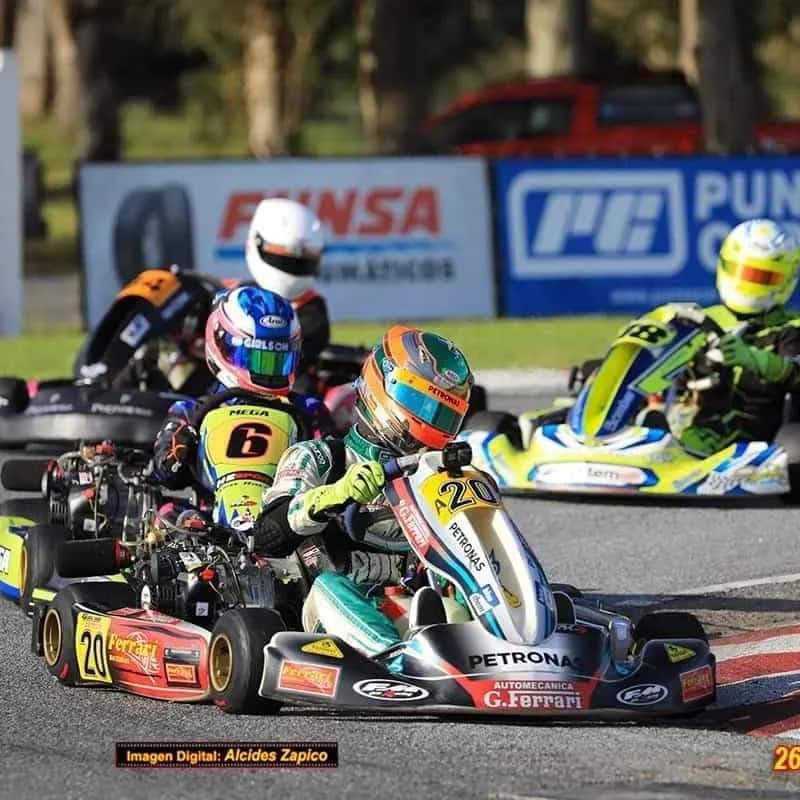 PandoCentro's tweet photo. Desde el Centro Protección Choferes de Pando felicitamos a nuestro socio Gonzalo Ferrari quien en el día de ayer se consagró Campeón Nacional de Karting en la Cat. F5 Senior 🏁🏆 https://t.co/0Ehh3opoUw