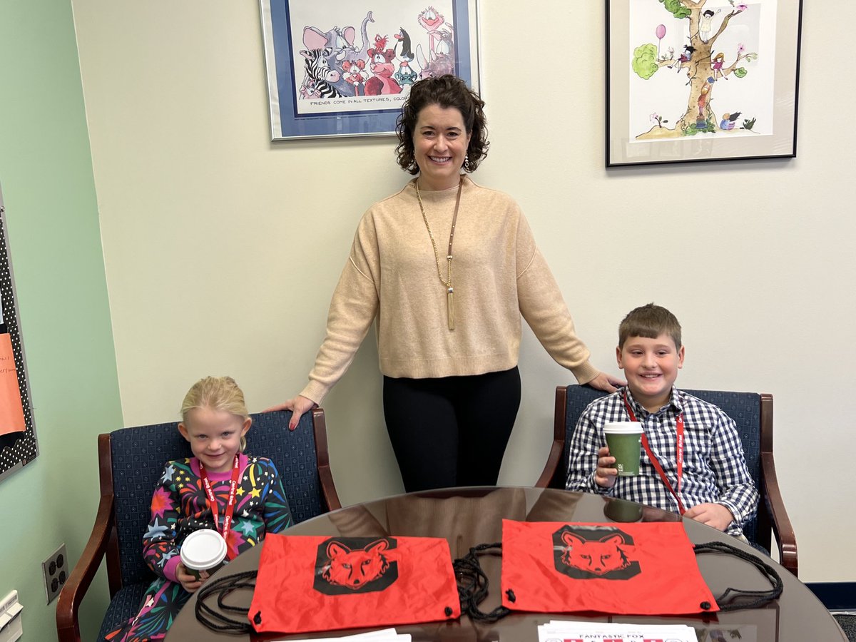We are having so much fun with our “Principals for a Day.”  These lucky winners won the raffle at the school’s Carnival. ⁦<a href="/Wilmette39/">Wilmette Public Schools</a>⁩ ⁦<a href="/ExploreCentral/">Central School Foxes</a>⁩