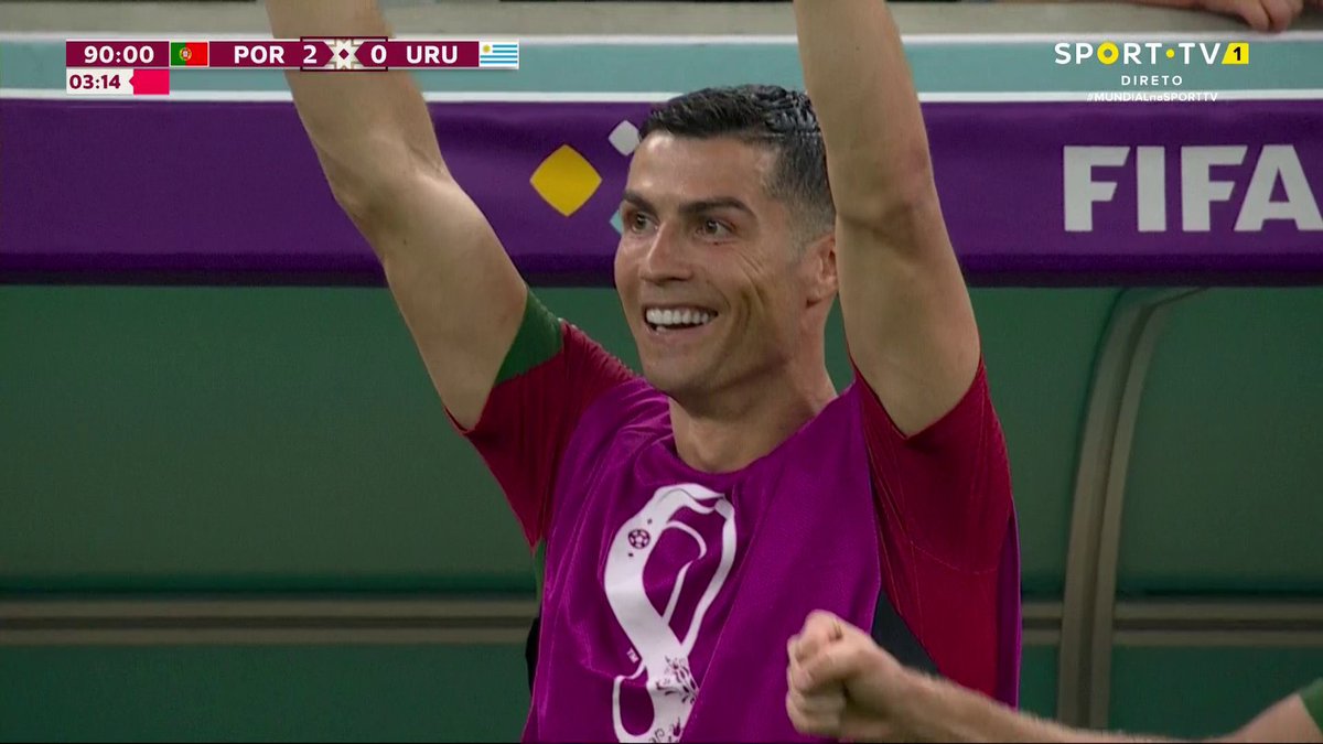 Mas me juraram que o Cristiano Ronaldo não comemora gols que não são dele, enfim né