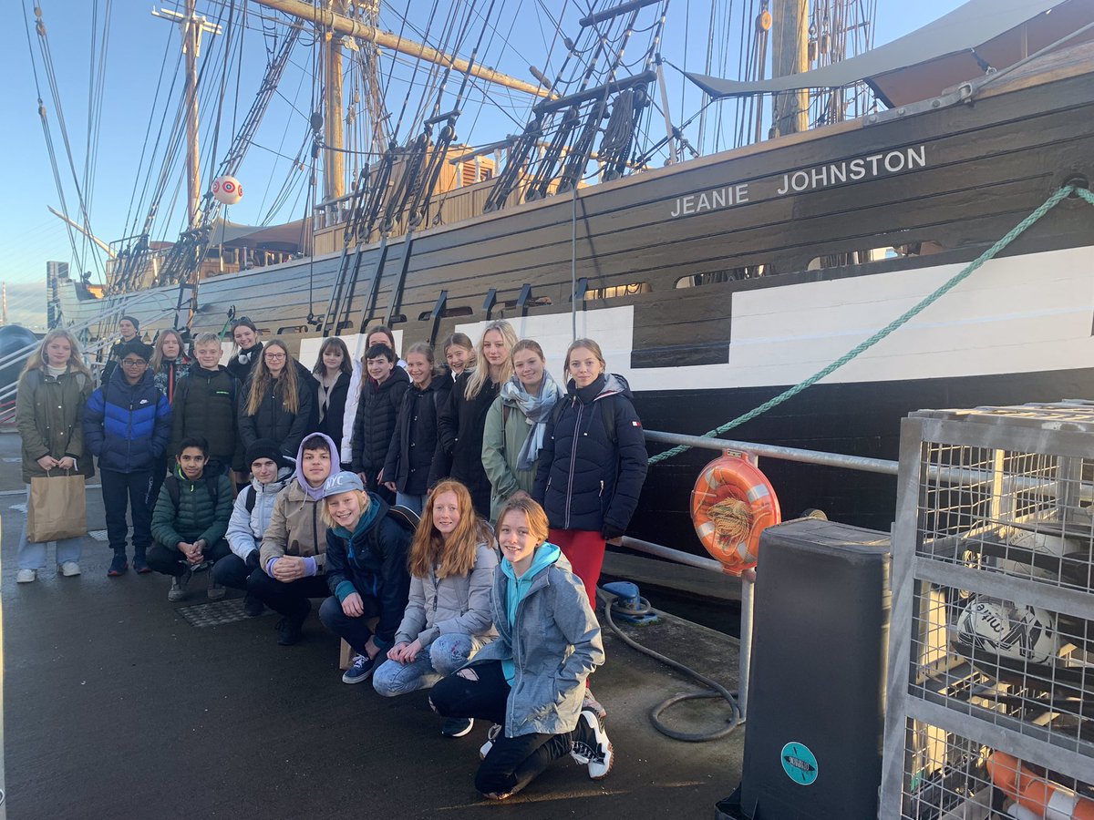 CodingDeptSTJ's tweet image. A wonderful day welcoming our friends from Holland to Ireland as part of our student mobility for our #Erasmus+ programme. Super fun had in the  Leprechaun museum, Jeanie Johnston &amp;amp; the Epic museum, an exciting week ahead! #i-stem #MakeScienceFun @stjosephsrush @SCaherly
