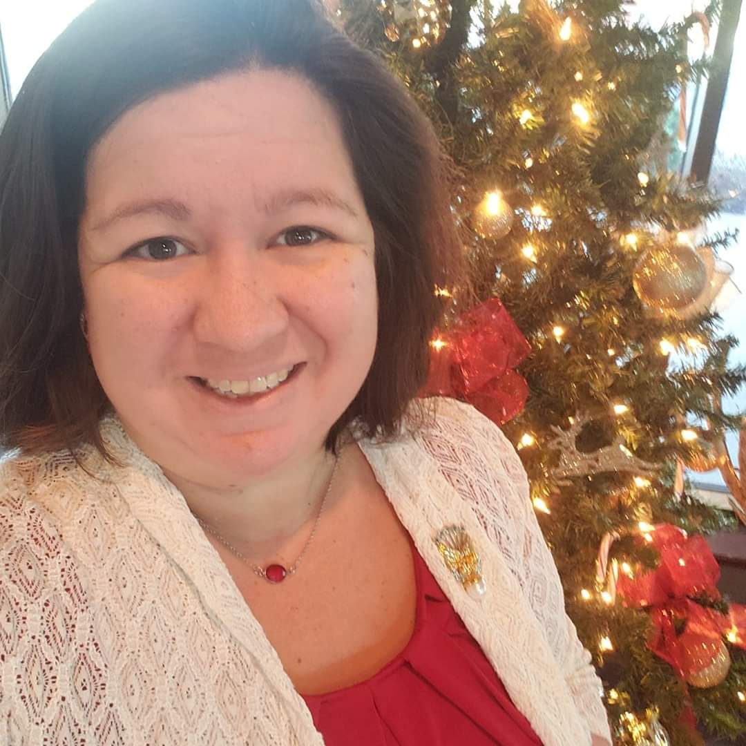 MilSpoOfTheYear's tweet photo. Its AFI’s #MSOYMonday! The AFI MSOY program has helped our 2018 AFI Scott AFB SOY, Felicia Davis, raise awareness for the non-profit, Wish for Our Heroes. Through Wish for Our Heroes, Felicia helps military families in need with the basics &
medical needs. #AFIMSOYFamily #MSOY18 https://t.co/CZVc3QCSRG