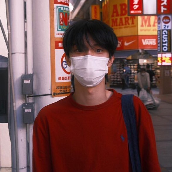 욘나 언.내추럴 상임