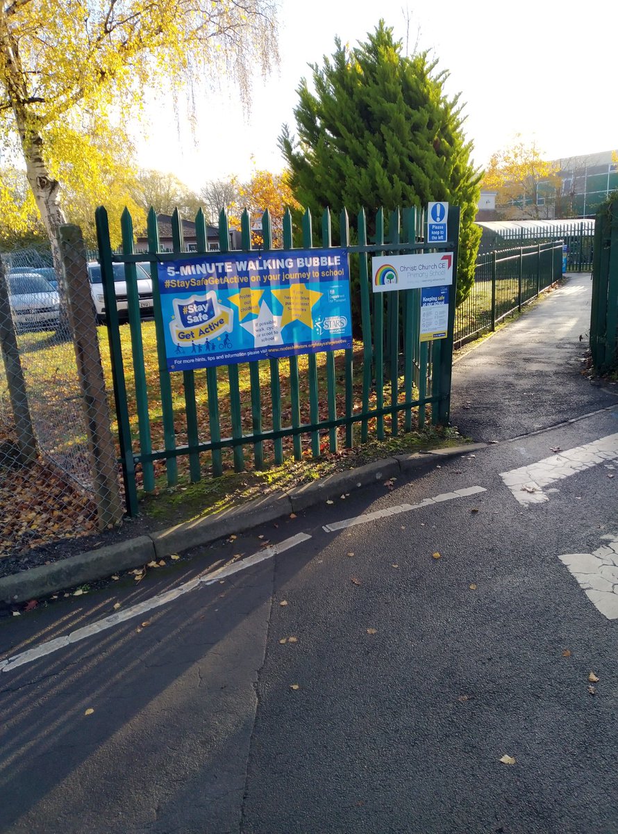 CCHPri's tweet image. We have reinstated our 5 minute walking bubble to support all children to travel to school in a healthy way. Look out for burst the bubble stickers, located 5 mins away from school. This is where you can park &amp;amp; stride. Help us to be active &amp;amp; reduce congestion.
#StaySafeGetActive