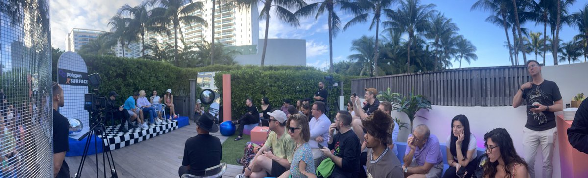 sandy_carter's tweet image. Only at #techbasel oops #artbasel in Miami!!!

Go #web3 #blockchain