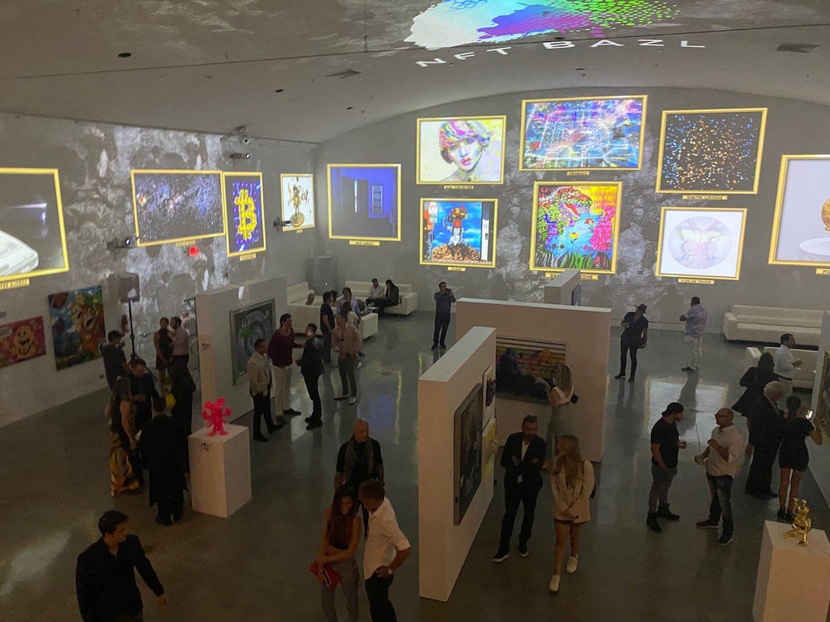 It's that time of year again. 🌴

Art Basel Miami is Dec 1-4, and the NFT world is coming together IRL.

Here are some of the best NFT events and parties during Basel. Be sure to RSVP early where possible!

🧵